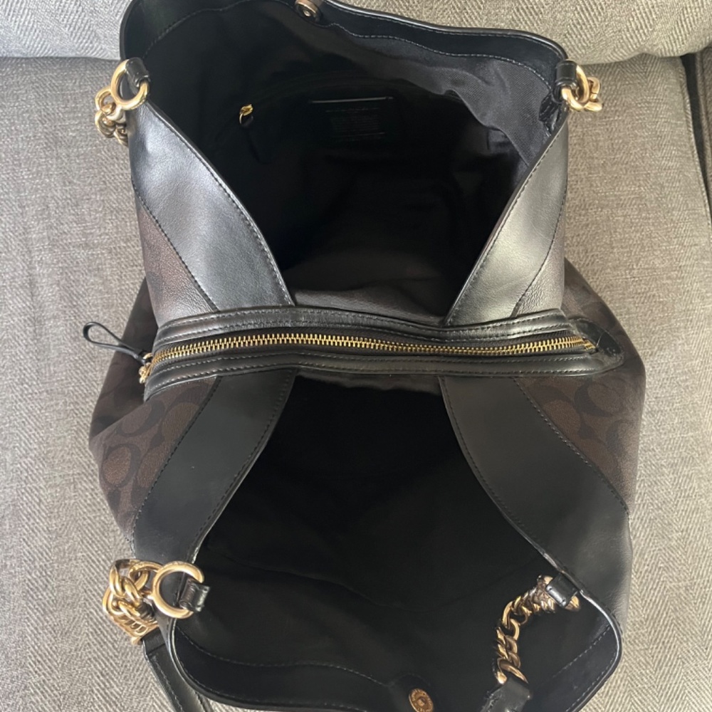 Coach Purse - Picture 5 of 7